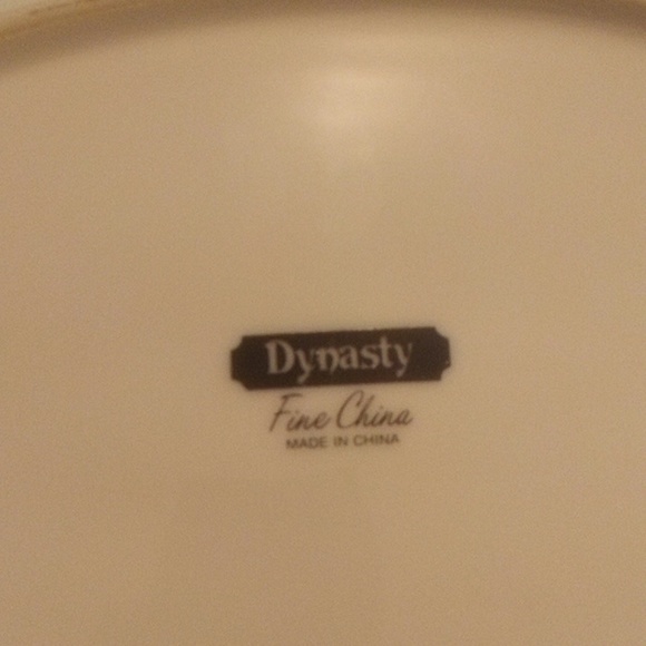 Dynasty fine china dishes 8 dinner plates 8 bowls 8 small plates 8 saucers 6 cup - Picture 2 of 10